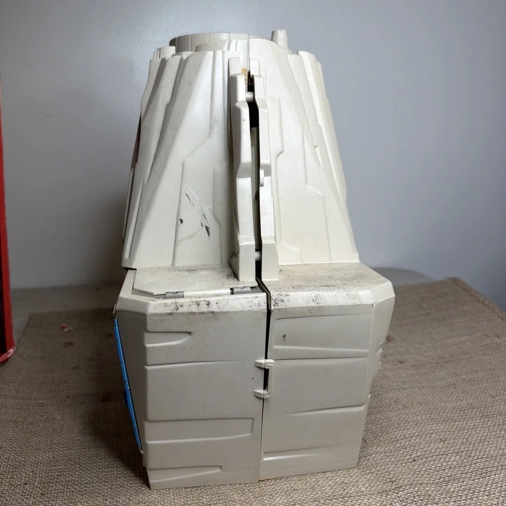 Robo Force Fortress Of Steele Ideal vintage playset, 4 Figurines, and orig box